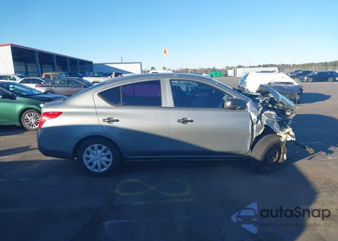 2012 Nissan Versa 1.6 S z USA, uszkodzony, nr VIN 3N1CN7AP1CL802795